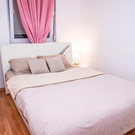 Apartman Royal 2 Ντόμποϊ Εξωτερικό φωτογραφία