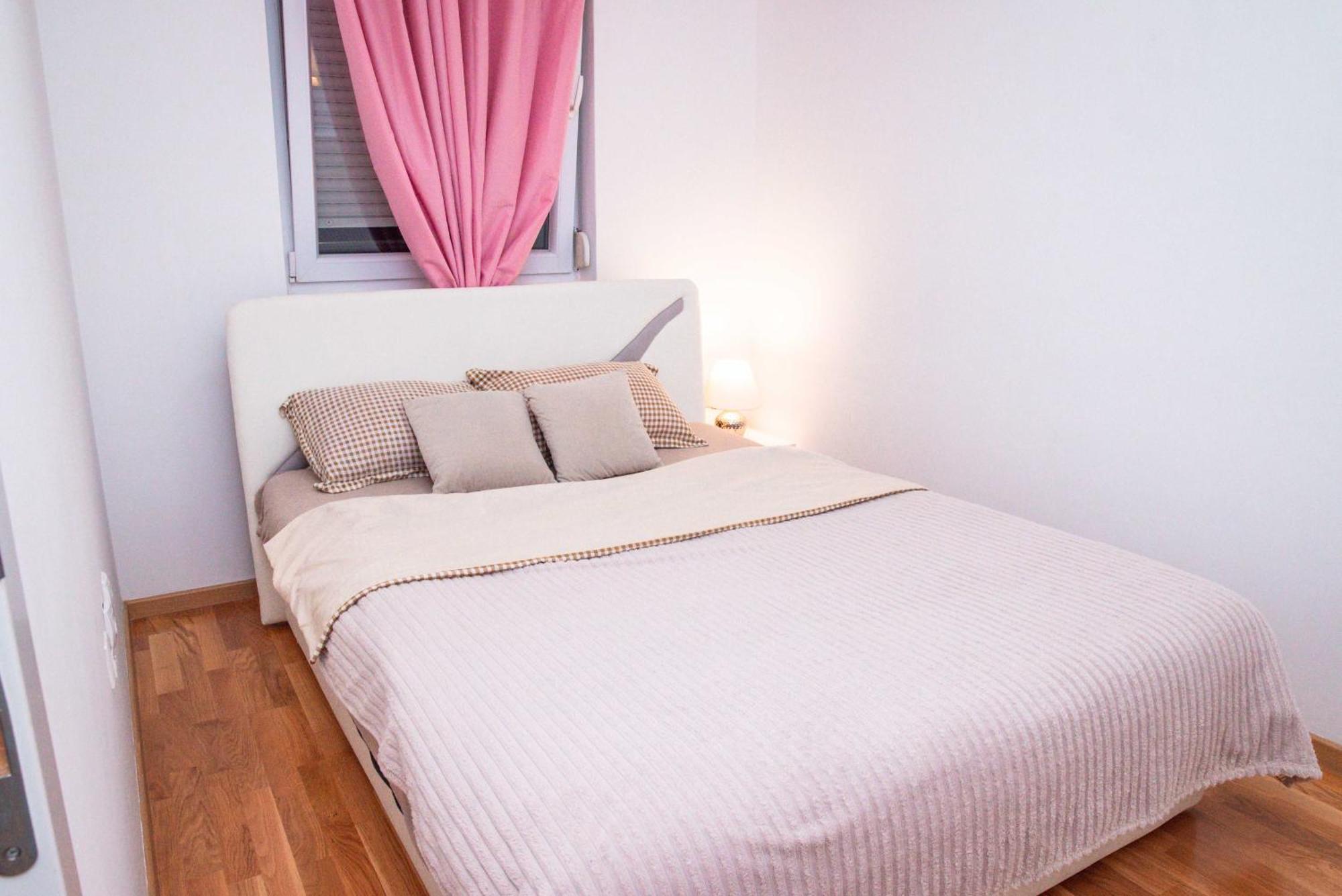 Apartman Royal 2 Ντόμποϊ Εξωτερικό φωτογραφία